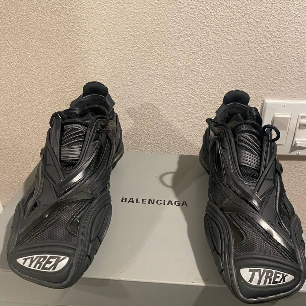 SEND OFFERS AUTHENTIC TYREX BALENCIAGA SNEAKERS